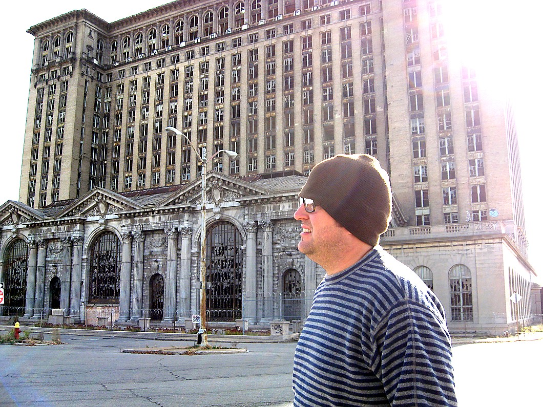 Josh McManus at Michigan Central Station, Roosevelt Park intervention, 2010
